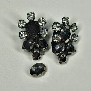 Schreiner Rhinestone Earrings Clip On Gunmetal Gray Silver Vintage